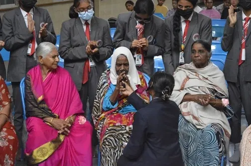Report on visit to Maria Nivas Old-Age Home — photo 3