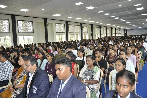 Commerce Association Inauguration & Fresher's Day & Academic Excellence Awards Ceremony — photo 2